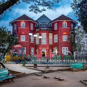 https://koder-house.kerala-hotels.net